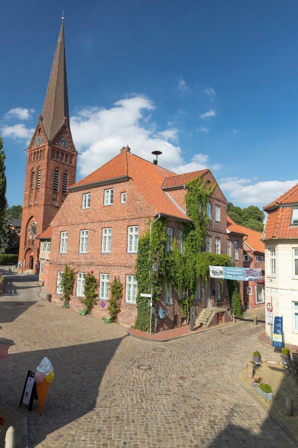 Gaestehaus Von Herzen Hotel Lauenburg Exterior photo